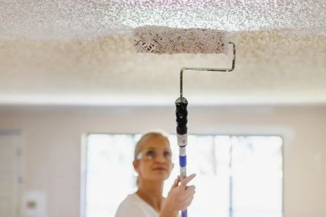 Paint Popcorn Ceiling, Painting Popcorn Ceiling, Best Ceiling Paint, Styrofoam Ceiling Tiles, Ceiling Paint Colors, Covering Popcorn Ceiling, Removing Popcorn Ceiling, Ceiling Painting, Ceiling Texture