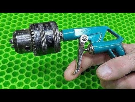 Work Shop Ideas Garage, Retractable Casters, Diy Tools Homemade, Clever Inventions, Hand Tricks, Diy Handyman, Easy Diy Hacks, Fabrication Tools, Diy Crafts Life Hacks