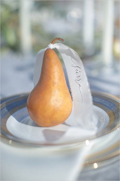 Fruit with calligraphed ribbon as place setting name. Event Styling: Ashley Nicole Events ---> http://www.weddingchicks.com/2014/05/09/magical-winter-wedding-ideas/ Pear Place Setting, Pear Name Cards, Fruit Place Cards, Placecard Ideas, Place Card Ideas, Wedding Suggestions, Winter Favors, Fruit Wedding, Winter Fruit