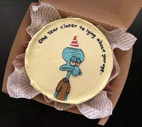 Funny Birthday Cakes Aesthetic, Clever Birthday Cake, Squidward Cake Birthday, Heartstopper Cakes, Meme Cakes Birthday, 33 Birthday Cake, 22 Birthday Cake, Aesthetic Simple Cake, Simple Cake Decoration