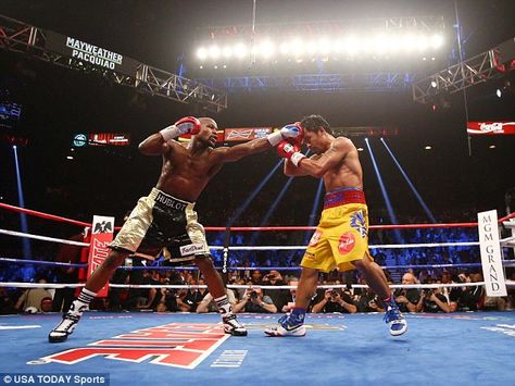 Floyd Mayweather praises Manny Pacquiao after fight before ... Boxing Reference, Boxing Photography, Money Mayweather, Yeah Nah, Kun Khmer, Record Box, The Kingsman, Boxing Legends, Figure Sculpting