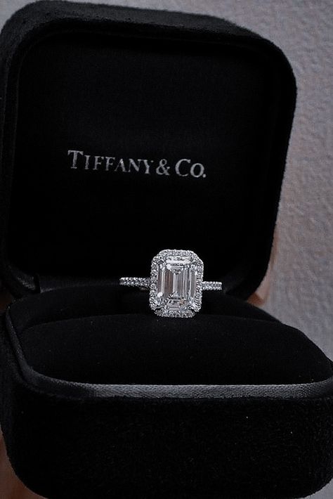 Tiffany Engagement, Forever Ring, Platinum Diamond Engagement Rings, Dream Engagement, Dream Engagement Rings, Egg Art, Antique Engagement, Platinum Engagement Rings, Antique Engagement Rings