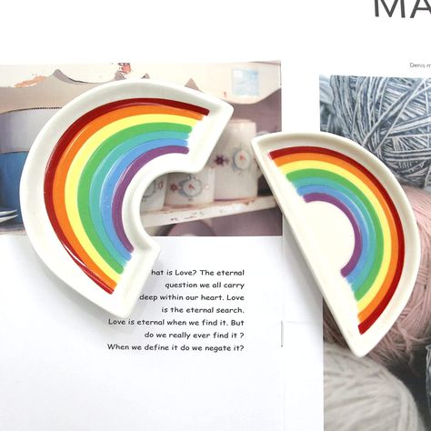 Rainbow Pottery Painting Ideas, Lgbtq Clay Art, Rainbow Ceramics Ideas, Ceramic Rainbow, Diy Jewellery Dish, Rainbow Handle Mug, Rainbow House, Ring Tray, Rainbow Rings