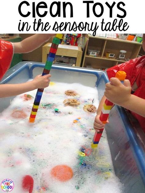 With all the germs going around this would be fun for the kids to do! Reggio Emilia Preschool, Pocket Of Preschool, Sensory Table Ideas, Preschool Sensory, Sensory Ideas, Student Hacks, Sensory Table, Water Table, End Of School Year