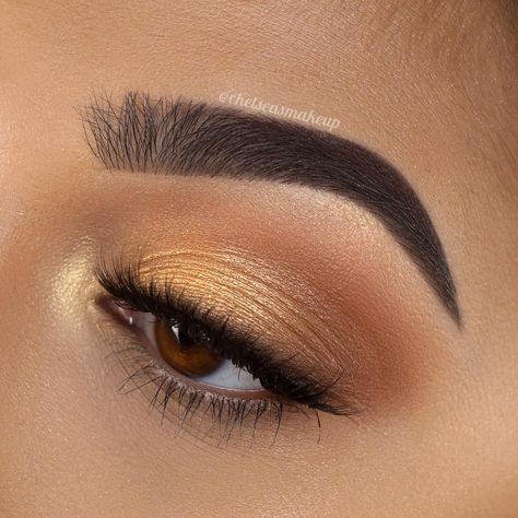 Chelsea Tresidder on Instagram: “✨TUTORIAL✨ click the link in my bio to watch how to create this easy golden glam  Products Used:  BROWS: @anastasiabeverlyhills • Brow Wiz…” Makeup Ojos, Ideal Makeup, Instagram Tutorial, Beauty Tricks, Glam Makeup, Love Makeup, Makeup For Brown Eyes, The Wiz, Women Trends