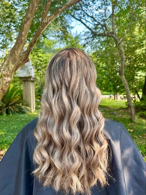 #ash #blonde #bright #balayage #highlights #longhair #hair #curls #beachwaves #wandcurls #haircolor #blondebalayage #blonde Hoco Hairstyles Curled Down, Homecoming Curls Hairstyles, Curled Balayage Hair, Hoco Hairstyles Blonde, Basic Curled Hair, Hoco Hair Down Curls, Curled Hairstyles For Hoco, Beach Wave Prom Hair, Homecoming Curled Hair