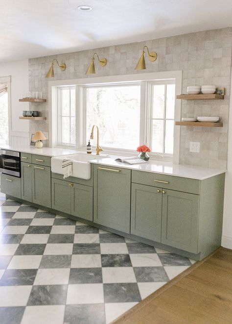 Timeless Modern Kitchen, Kitchen Flooring Tile, Checkered Floor Kitchen, Provance Kitchens, Cottage Kitchen Tiles, College Posters, Countryside Kitchen, Austin Fashion, Sage Green Kitchen