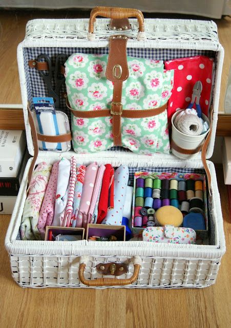 Sewing baskets. Even before I could sew, my mum's sewing basket was a source of fascination. Beautiful colours of threads and darning wool, tape measures and lots of other little scissors and gadgets, and a box of buttons that were as much fun to play with as a box of old coins! Craft Picnic, Workbasket Magazine, Sewing Case, Sewing Storage, Old Suitcases, Sewing Basket, Sewing Kits, Sewing Baskets, Sew Ins