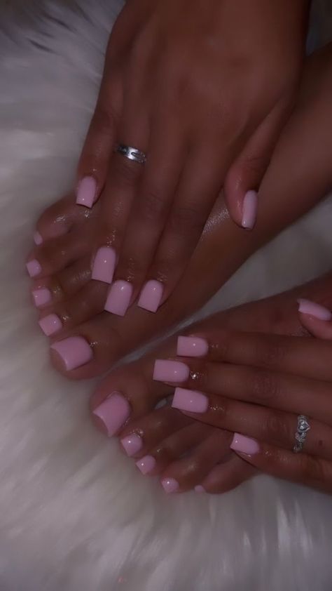 Gel Toe Nails, Acrylic Toe Nails, Hard Nails, Girly Acrylic, Colored Acrylic Nails, Welcome Back To My Channel, Girly Acrylic Nails, French Tip Acrylic Nails, Acrylic Nails Designs