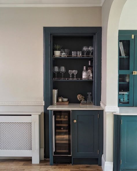 Built In Drinks Cabinet, Dining Room Alcove, Alcove Bar, Alcove Cabinets, Alcove Shelves, Alcove Storage, Alcove Cupboards, Alcove Shelving, Wall Alcove