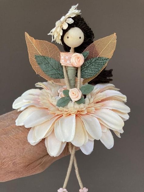 How To Make Fairies Dolls, Diy Fairies Doll Easy, Diy Fairy Doll, Fairy Dolls Handmade, Fairy Diy Crafts, Magical Fairies, Dolls Handmade Diy, Fairy Garden Party, Handmade Fairy