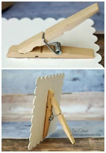 How to make a tiny recycled clothes pin easel – Recycled Crafts Clothes Pin Easel, Large Clothes Pin Crafts, Cloth Pins Ideas, Chair Shelf Ideas, Diy Small Easel, Craft Ideas With Clothes Pins, Wooden Easel Stand Diy, Clothespin Art Ideas, Clothes Pin Picture Display