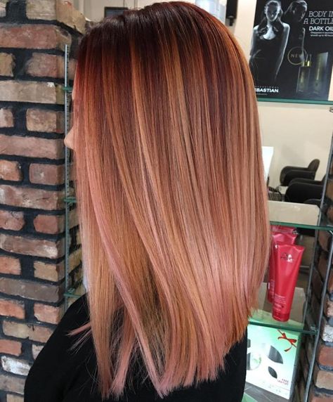 Caramel And Subtle Pink Balayage  Straight Hair with Rosy Highlights Gold Hairstyles, Balayage Hair Rose, Unusual Hair Colors, Gold Balayage, Balayage Straight, Hairstyles Balayage, Balayage Straight Hair, Rose Gold Balayage, Ginger Color