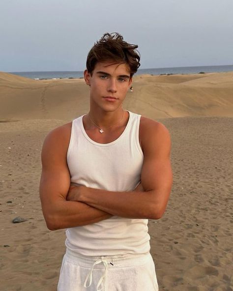 William Roepstorff on Instagram: "Building sandcastles 🧡" William Roepstorff, Face Foto, Boyfriend Manifestation, Dani Garcia, Tatto Boys, Australian Boys, Cute Blonde Guys, Second Chance Romance, Addicted Calloway Sisters