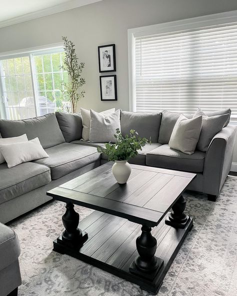 Farmhouse Decor Grey Couch, Gray Couch Black Coffee Table, Living Room With Gray Couch Decor, Dark Grey Couch Living Room Ideas Cozy, Grey Couch Black Coffee Table Living Room, Gray Modern Farmhouse Living Room, Grey L Couch Living Room, Area Rug Grey Couch, Cozy Gray Living Room Ideas