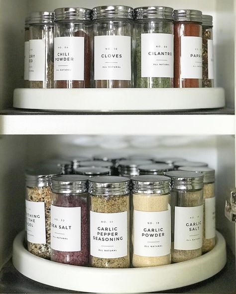 Desain Pantry, House Organisation, Interior Design Per La Casa, Kitchen Organisation, Dream Apartment Decor, Future Apartment Decor, Apartment Organization, Home Organisation, Apartment Decor Inspiration