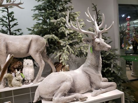 Life Size Deer, Deer Statues, White Deer, Paper Mache Sculpture, Deer Art, Winter Wonderland Christmas, Paper Tree, Outdoor Statues, Silver Christmas