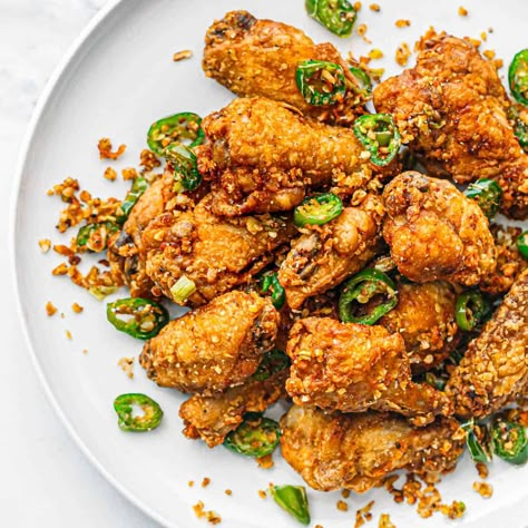 Salt And Pepper Wings Chinese, Chinese Salt And Pepper Chicken, Salt And Pepper Wings, Fried Wings Recipe, Salt And Pepper Chicken Wings, Homemade Takeout, Wings Oven, Chinese Chicken Wings, Asian Chicken Wings