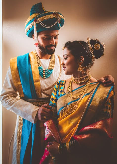 Nauvari Couple Photoshoot, Maharashtrian Groom Look, Vaidik Couple Pose, Maharashtrian Groom Outfit Dhoti, Marathi Wedding Couple Poses, Marathi Marriage Couple Photography, Vaidik Marriage Dress, Vidhi Look For Bride And Groom, Navari Saree Couple Look