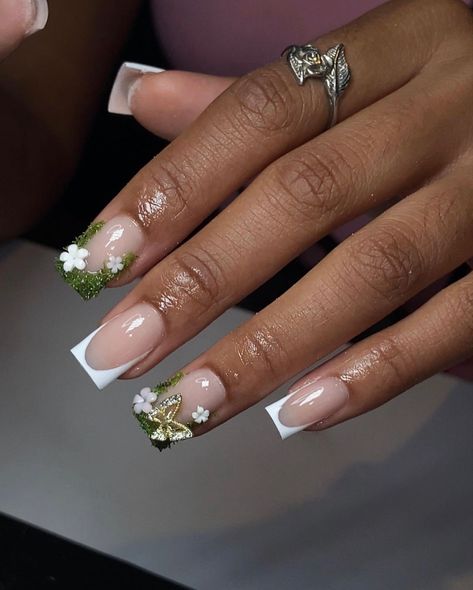 Kawaii Spring, Spring Nails Ideas, Hard Nails, Colored Acrylic Nails, Acrylic Nails Designs, Short Square Acrylic Nails, Nails Green, Dope Nail Designs, Long Acrylic Nails Coffin