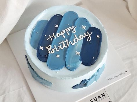 Bakery Xmas Pastel Blue Cake Birthday, Simple Cake Designs Blue, Banto Cake Design, Blue Minimalist Cake, Blue Birthday Cake Aesthetic, Simple Blue Birthday Cake, Blue Bento Cake, Blue Star Cake, Blue Bday Cake