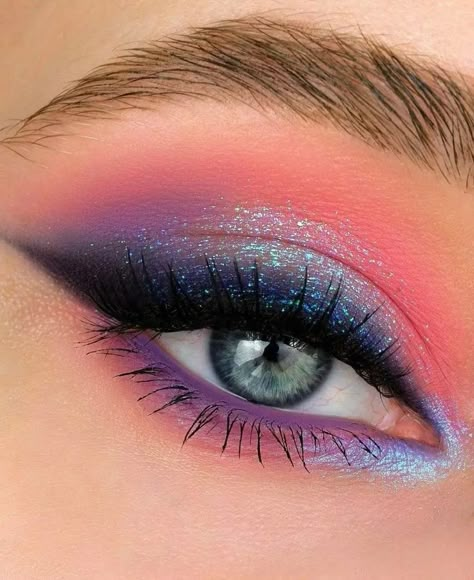 Drag Make-up, Opal Moonstone, Smokey Eye Makeup Tutorial, Smink Inspiration, Eye Makeup Pictures, Makijaż Smokey Eye, Palette Makeup, Crazy Eyes, Eye Makeup Designs