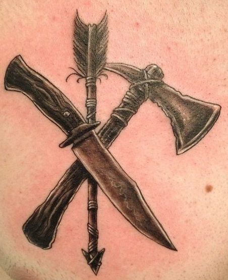 Tomahawk Tattoo Design, Tomahawk Tattoo, Indian Arrow Tattoo, Arrow Head Tattoos, Knife Tattoos, Indian Skull Tattoos, Deer Skull Tattoos, Native American Tattoo Designs, Indian Tattoo Design