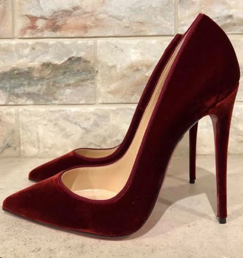 Burgundy Heels Prom, Dark Red Heels, Cute Shoes Heels, Fashion Shoes Heels, Shoes Heels Classy, Beautiful High Heels, Classy Shoes, Red High Heels, Stunning Shoes