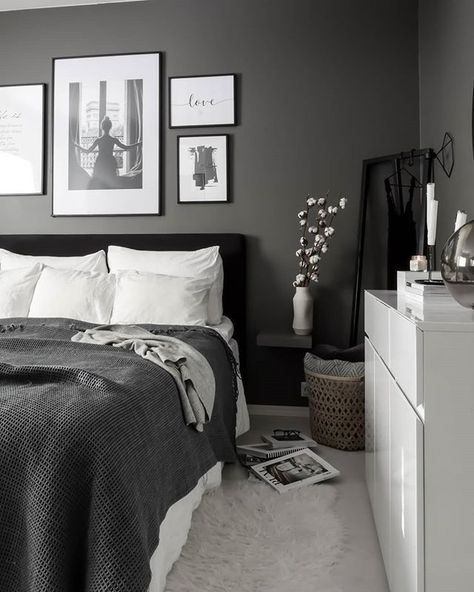 Black And Grey Bedroom, Gray Bedroom Walls, Koti Diy, Black And White Bedroom, Black Bedroom Decor, Grey Bedroom Decor, Dark Bedroom, Dekorasi Kamar Tidur, Grey Room