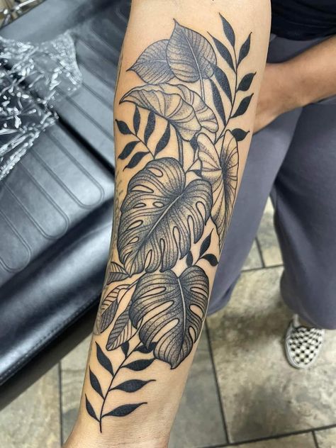 Leaf Arm Sleeve Tattoo, Line Work Floral Tattoo Sleeve, Full Sleeve Plant Tattoo, Fern Tattoo On Shoulder, Plant Tattoo Ideas Female, Tropical Leaves Sleeve Tattoo, Leaf Half Sleeve Tattoo, Leaves Half Sleeve Tattoo, Palm Leave Tattoos For Women