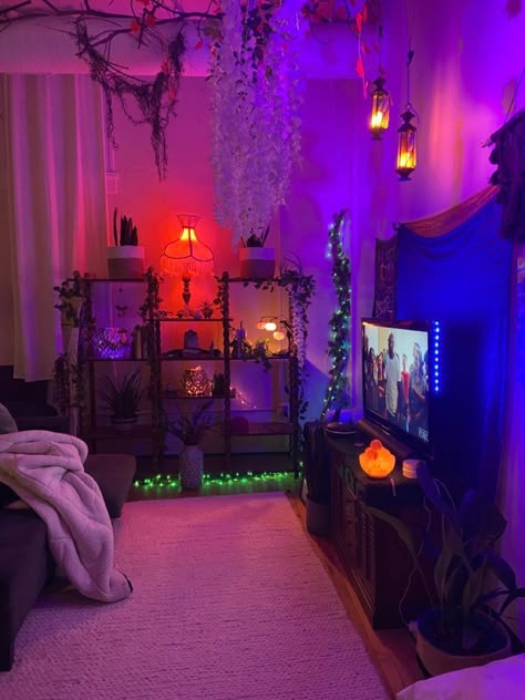 Earthy Bedroom With Led Lights, Fall Livingroom Ideas, Room Ideas Aesthetic Halloween, Dark Beach Room Aesthetic, Renter Friendly Decorating House, Dark Basement Bedroom Ideas, Alt Living Room Aesthetic, Room Ideas Aesthetic Smoker, Witch Themed Bedroom