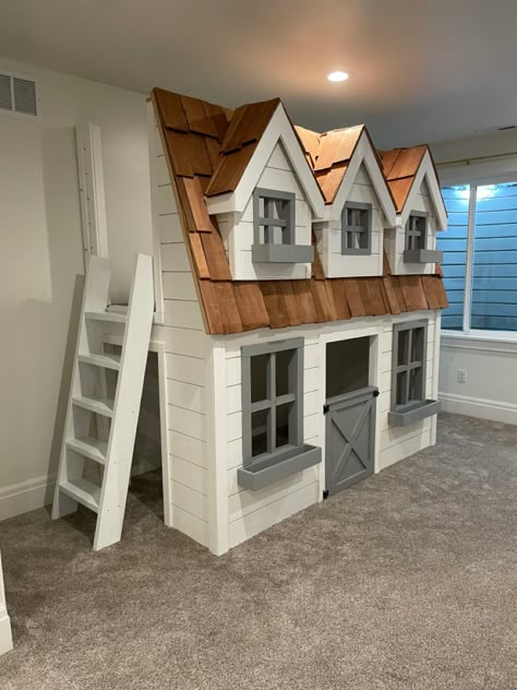 Custom designed and built playhouses! Playhouse Basement, Built In Playhouse Indoor, Play Houses For Kids Indoor, Built In Playhouse, Inside Playhouse Ideas, Diy Indoor Playhouse, Basement Playhouse, Playroom Playhouse, A Frame Playhouse