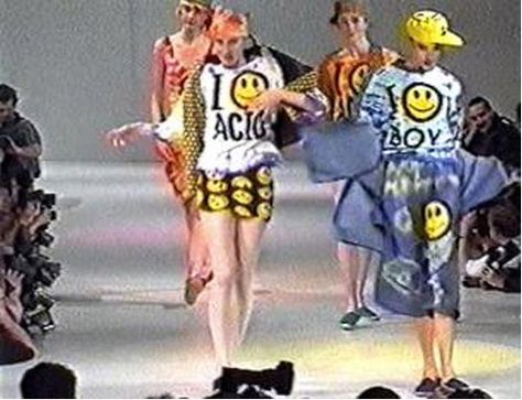 Rave Culture Fashion, Acid House Rave, 90s Culture, Sup Girl, 90s House, 90s Rave, House Fashion, Functional Clothing, Acid House