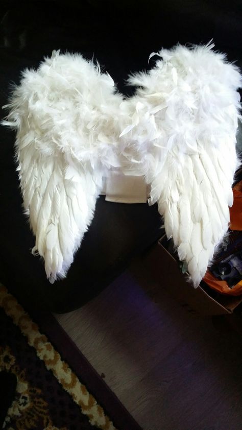 Paper Angel Wings Diy, Diy Angel Wings Easy, Fluffy Angel Wings, Angel Wings Diy, Kids Angel Wings, How To Make Wings, Angel Wing Crafts, Cupid Costume, Wings Diy