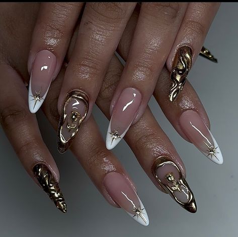 Gold White Nails, New Years Eve Nail Art, New Years Eve Nail, White Nails With Gold, Golden Nails, Hippie Nails, Glittery Nails, Drip Nails, Classy Acrylic Nails