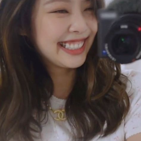 Jennie Girlfriend Material, Jennie Girlfriend, Bp Video, Jennie Icon, 사진 촬영 포즈, V Video, Jen Videos, Girlfriend Material, Kpop Girl Bands