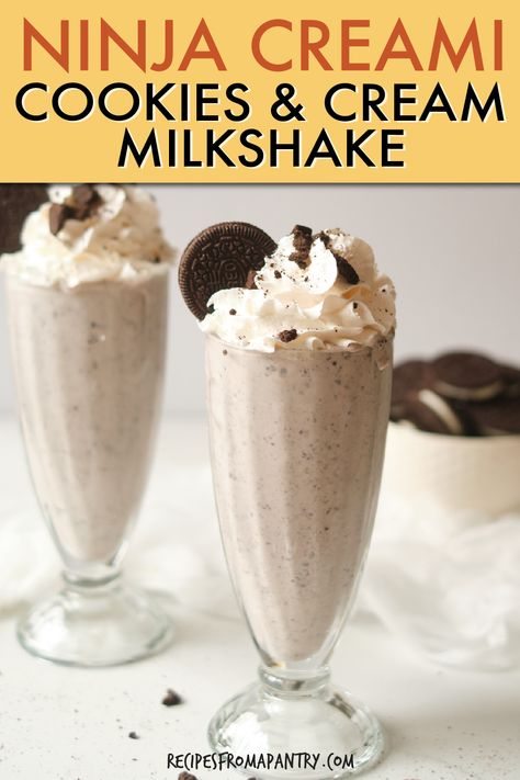 Enjoy the decadent, thick and creamy Oreo Milkshake - easy Ninja Creami Oreo Milkshake, made with 5 pantry staple ingredients in less than 5 minutes, and goes perfectly with burgers and fries. This classic milkshake is over the top indulgent and loaded with Oreo cookies and vanilla ice cream. Great for brunch, lunch, breakfast, a summer drink, pool parties, 4th of July party etc. Click through to get the best Ninja Creami Milkshake !! #oreomilkshake #ninjacreami #milkshake Mint Milkshake, Oreo Milkshake Recipe, Cookies And Cream Milkshake, Homemade Milkshake, Milkshake Recipe Easy, Oreo Shake, Frosty Recipe, Fantastic Recipes, Oreo Milkshake