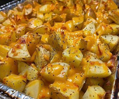 Cheesy Ranch Oven Roasted Potatoes – Tnextrecipes 8 Layer Salad, Baked Chicken Potatoes, Chicken Potatoes And Green Beans, Ranch Roasted Potatoes, Roasted Ranch Potatoes, Crockpot Ham And Potatoes, Ranch Potato Recipes, Oven Roasted Potatoes Easy, Russet Potato Recipes