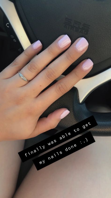 Light Colored Short Nails, Shirt Dip Nails, Light Pink Vacation Nails, Sport Cut Nails, Mail Dip Colors, Pale Pink Dip Powder Nails, Pink Powder Dip Nails, Light Pink Dip Powder Nails, Short Square Dip Nails