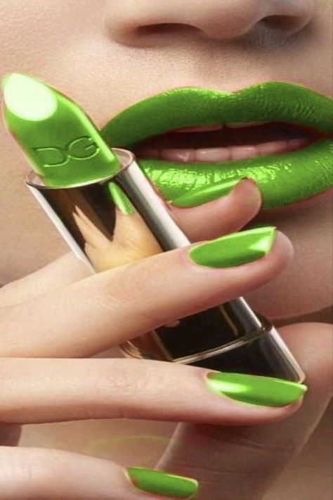 Green Lipstick, Green Lips, Natural Nail Care, Nails Green, Green Eyeshadow, Super Nails, Manicure Kit, Simple Green, Lip Art