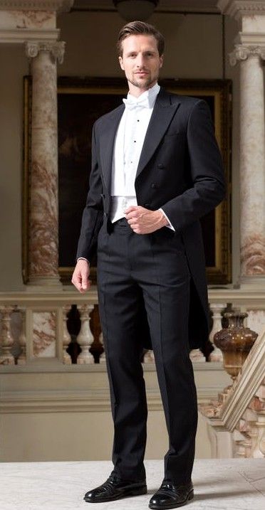 Grooms Tux Ideas, White Tie Tuxedo, Formal White Shirt, Wedding Dress Man, White Tie Wedding, Formal Suits For Men, Mens Suit Black, Grooms Tux, Black White Tuxedo