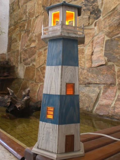 Wooden Lighthouse Diy, Lighthouse Diy How To Make, Diy Light House, Lighthouse Birdhouse, Make A Lighthouse, Lighthouse Woodworking Plans, Diy Lighthouse, Wooden Lighthouse, Wood Lighthouse