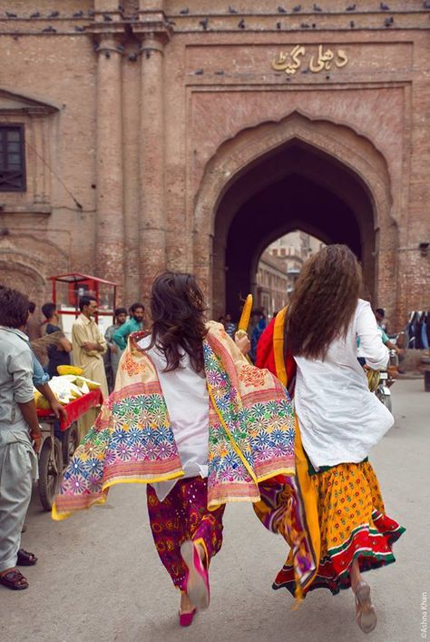 Pakistan Aesthetic, South Asian Culture, Pakistani Art, Pakistani Aesthetic, Desi Things, Pakistan Culture, South Asian Aesthetic, Pakistani Culture, Punjabi Culture