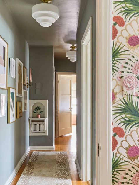 Hallway Wall Colors, Painted Hallway, Hallway Paint, Hallway Makeover, Hallway Colours, Dark Hallway, Hallway Wallpaper, Hall Ideas, Wallpapers Ideas