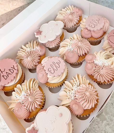 Baby Shower Cupcakes Girl Pink, Baby Girl Cupcake Ideas, Cupcake Baby Shower Girl, Floral Baby Shower Cupcakes, Oh Baby Cupcakes, Boho Baby Shower Cupcakes, Baby In Bloom Cupcakes, Baby Shower Cupcakes Girl, Pink Baby Shower Cupcakes