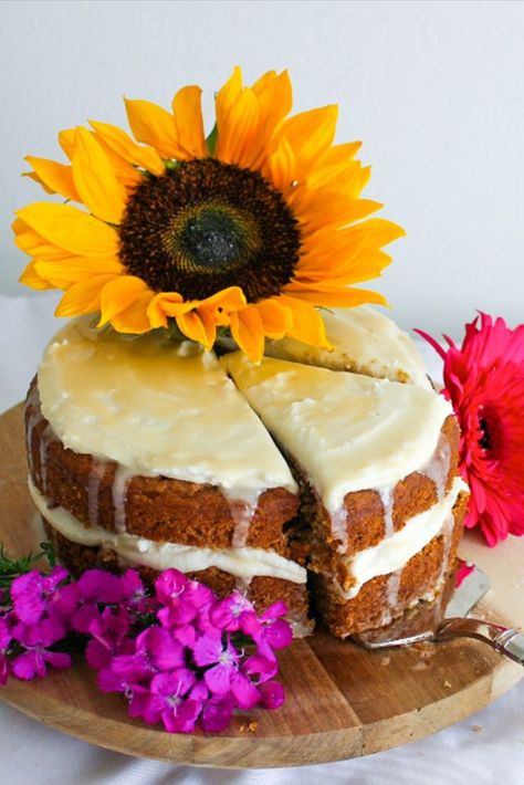 Sweet Potato Cake Recipe, Dessert For Fall, Maple Frosting, Sweet Potato Cake, Celebrate Good Times, Vegan Sweet Potato, Potato Cakes, Good Foods, Vegan Appetizers