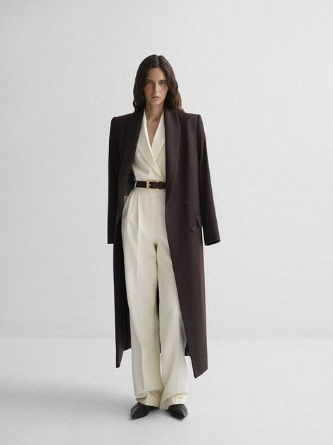 Unusual Outfits, Mix And Match Outfit, Long Suit Jacket, 2024 Moodboard, Oversized Jumpsuit, Long Suit, Uni Fits, Elegant Girls, Leandra Medine