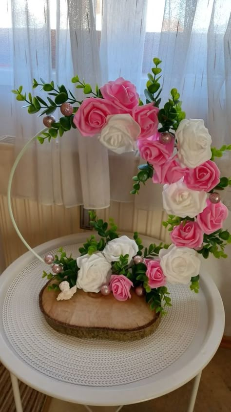 Easy Flower Arrangements Diy, Easter Centerpieces Diy, Idee Babyshower, Summer Mantle Decor, Flower Arrangements Simple, Kraf Diy, Diy Summer, Decorating Ideas For The Home, Summer Decorating Ideas