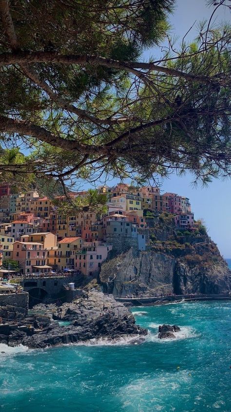 Whats Wallpaper, Italy Vibes, Italy Summer, Italy Aesthetic, Pretty Landscapes, Dream Travel Destinations, Dream Holiday, City Aesthetic, Beautiful Places To Travel