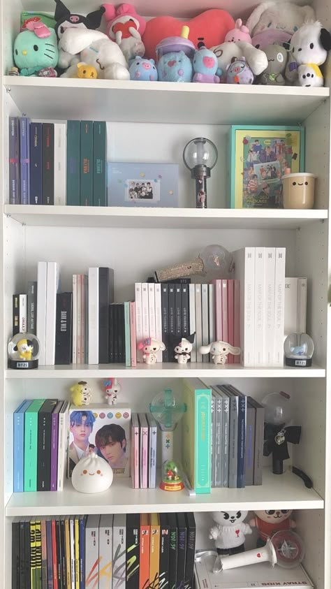 Kpop Album Shelves, K Pop Rooms Ideas, Kpop Display Shelf, Kpop Albums Shelf Ideas, Kpop Bookshelf Aesthetic, K Pop Bookshelf, K Pop Room Decor Ideas, Kpop Room Aesthetic Shelf, K Pop Shelf Aesthetic